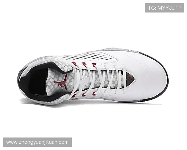 探索4vs赛车鞋子的独特魅力与性能优势,助你在赛道上尽情驰骋 探索4vs赛车鞋子的独特魅力与性能优势,助你在赛道上尽情驰骋