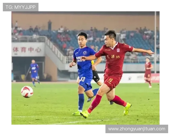 淄博蹴鞠迎战湖北球队全力争胜展现足球魅力与激情对决